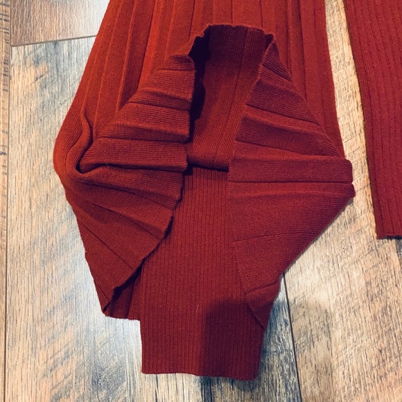 CHELSEA 28 Ribbed Bell Sleeve Sweater - Picture 7 of 9